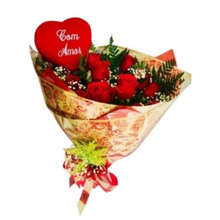 Buquê Especial com Coração Bordado 