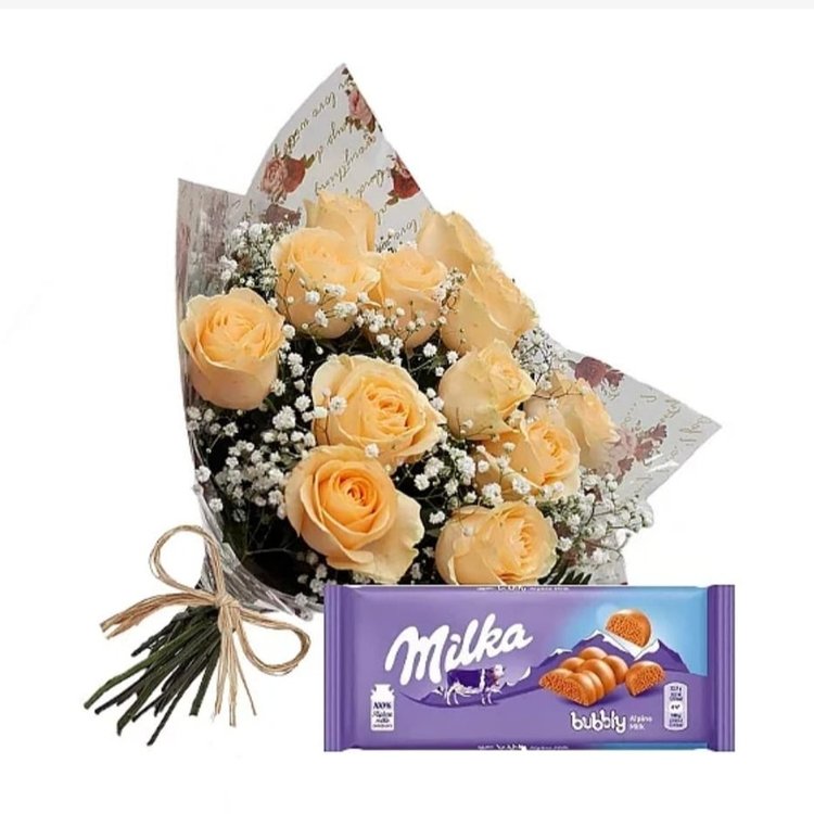 Buquê 12 Rosas Champagne e Milka