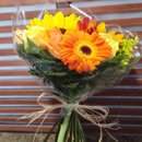 Arranjo Floral de Buquê de Flores Mistas Tema Alegria