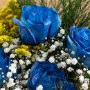 Buquê de rosas azuis presente