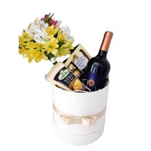 Cesta Luxo G - Vinho, Flores e Queijo