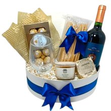 Cesta de Vinho Chocolates Taça e Petisco