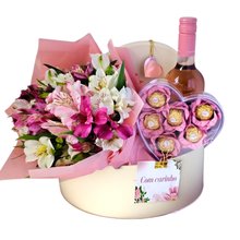 Cesta de Presente Flores e Vinho Rosé