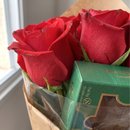Buquê Rosas com Chocolate Mimo Surpreender