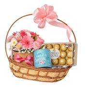 Cesta Delicada e Flores Mistas