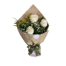 Arranjo Médio Luxo de Rosas Brancas