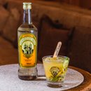 Cachaça Espírito de Minas 700ml e Copo Ilhabela 350ml