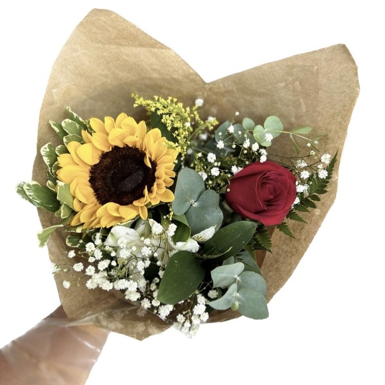 Buquê Com Girassol e Rosa
